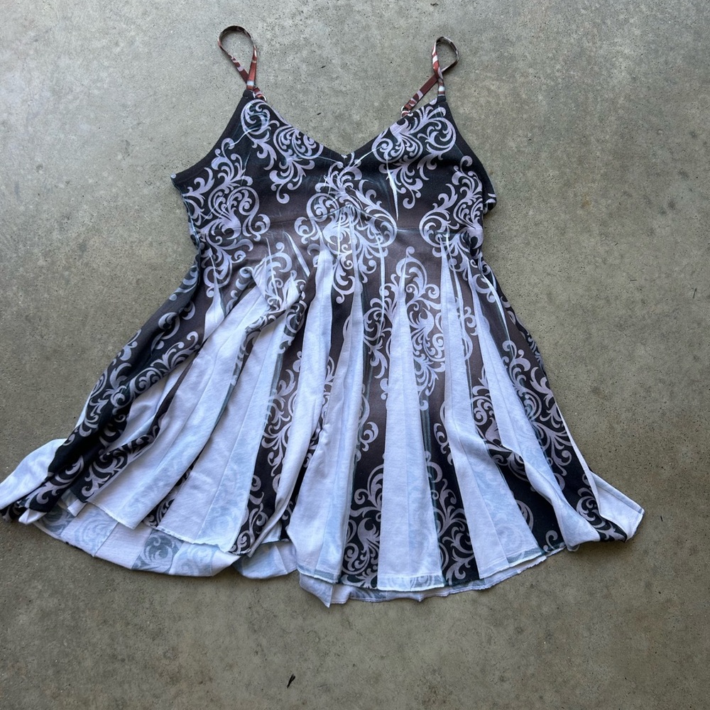 vintage y2k Mudd tank